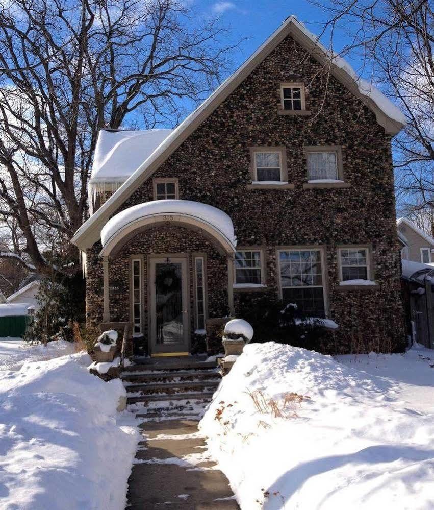 Aberdeen Stone Cottage B&B Traverse City Eksteriør bilde