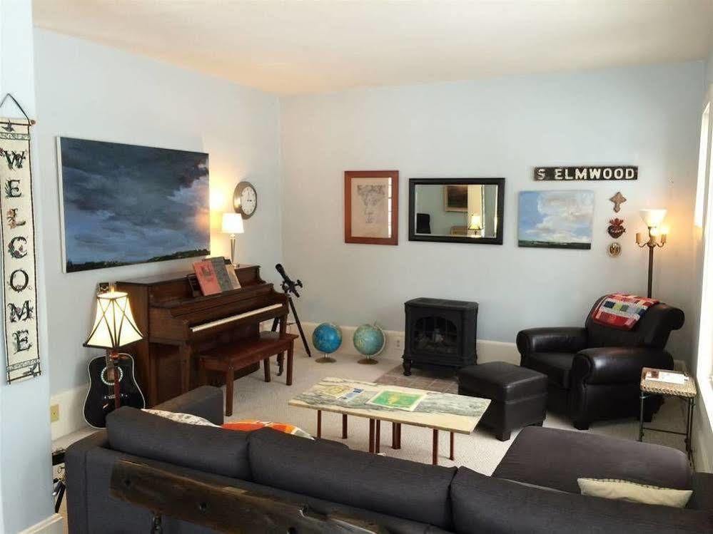 Aberdeen Stone Cottage B&B Traverse City Eksteriør bilde